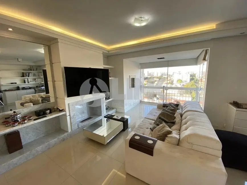 Apartamento com 3 quartos à venda, 82m2 em Passo da Areia, Porto Alegre - RS - imagem 7 Foto 7 de Apartamento com 3 quartos à venda, 82m2 em Passo da Areia, Porto Alegre - RS