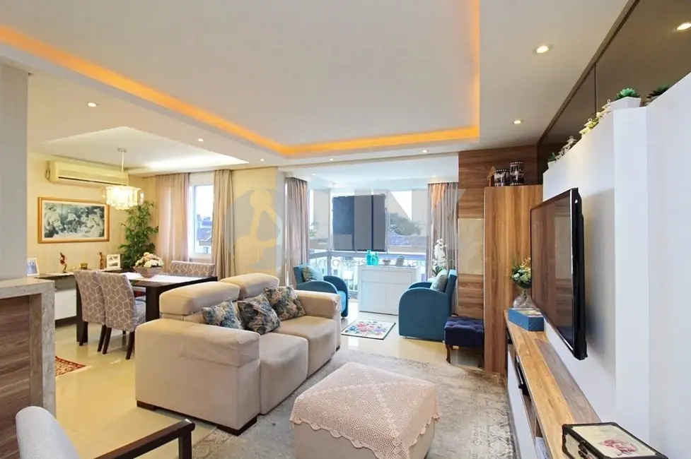 Apartamento com 2 quartos à venda, 82m2 em Passo da Areia, Porto Alegre - RS - imagem 1 Foto 1 de Apartamento com 2 quartos à venda, 82m2 em Passo da Areia, Porto Alegre - RS