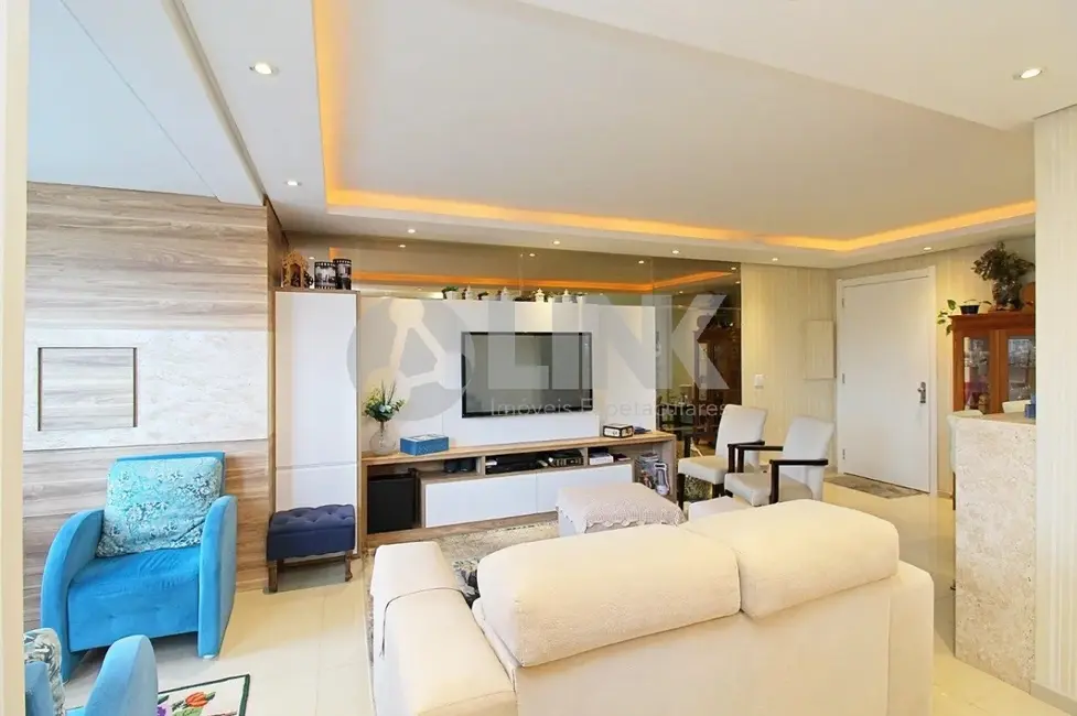 Apartamento com 2 quartos à venda, 82m2 em Passo da Areia, Porto Alegre - RS - imagem 9 Foto 9 de Apartamento com 2 quartos à venda, 82m2 em Passo da Areia, Porto Alegre - RS