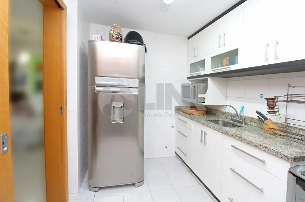 Apartamento com 3 quartos à venda, 82m2 em Passo da Areia, Porto Alegre - RS - imagem 7 Foto 7 de Apartamento com 3 quartos à venda, 82m2 em Passo da Areia, Porto Alegre - RS