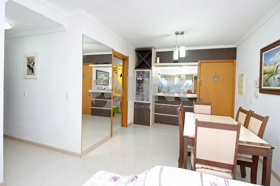 Apartamento com 3 quartos à venda, 82m2 em Passo da Areia, Porto Alegre - RS - imagem 6 Foto 6 de Apartamento com 3 quartos à venda, 82m2 em Passo da Areia, Porto Alegre - RS