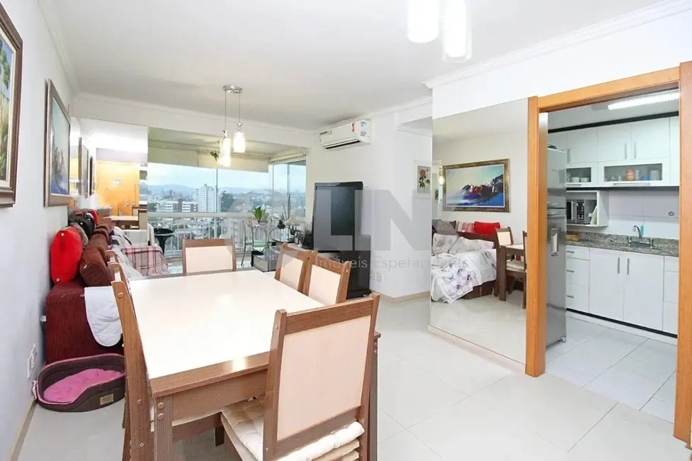 Foto 1 de Apartamento com 3 quartos à venda, 82m2 em Passo da Areia, Porto Alegre - RS