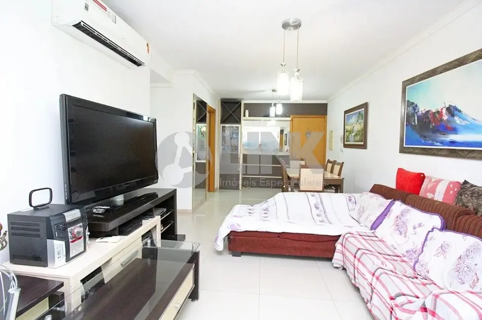 Apartamento com 3 quartos à venda, 82m2 em Passo da Areia, Porto Alegre - RS - imagem 3 Foto 3 de Apartamento com 3 quartos à venda, 82m2 em Passo da Areia, Porto Alegre - RS