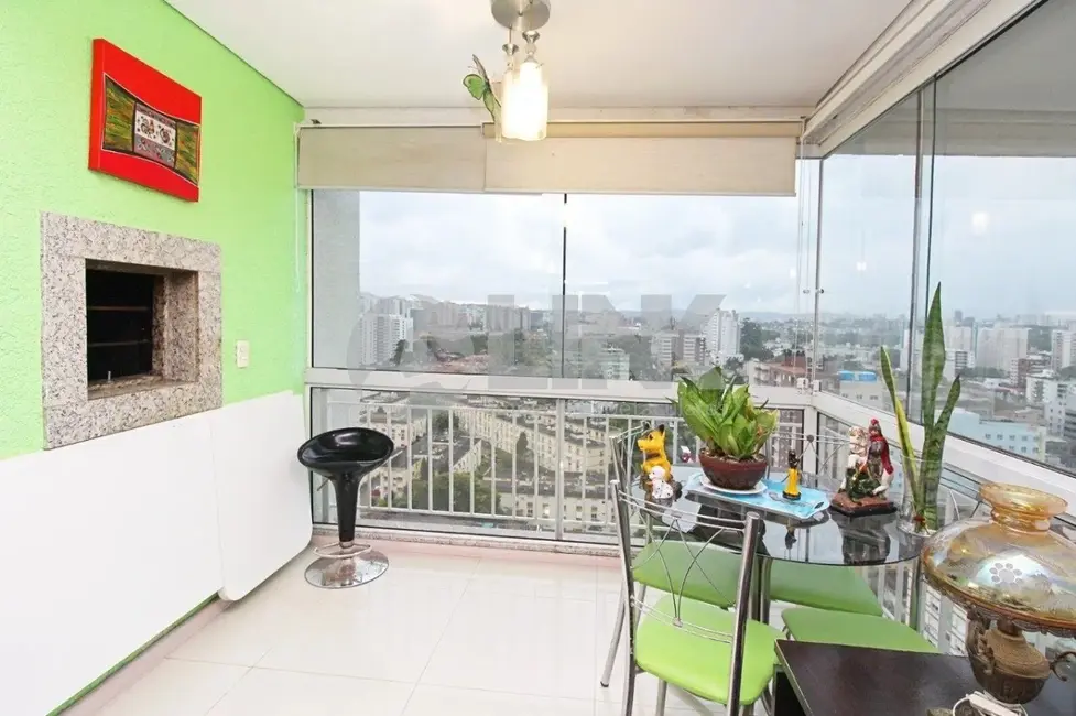 Apartamento com 3 quartos à venda, 82m2 em Passo da Areia, Porto Alegre - RS - imagem 5 Foto 5 de Apartamento com 3 quartos à venda, 82m2 em Passo da Areia, Porto Alegre - RS