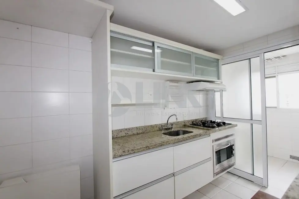Foto 6 de Apartamento com 2 quartos à venda, 70m2 em Passo da Areia, Porto Alegre - RS