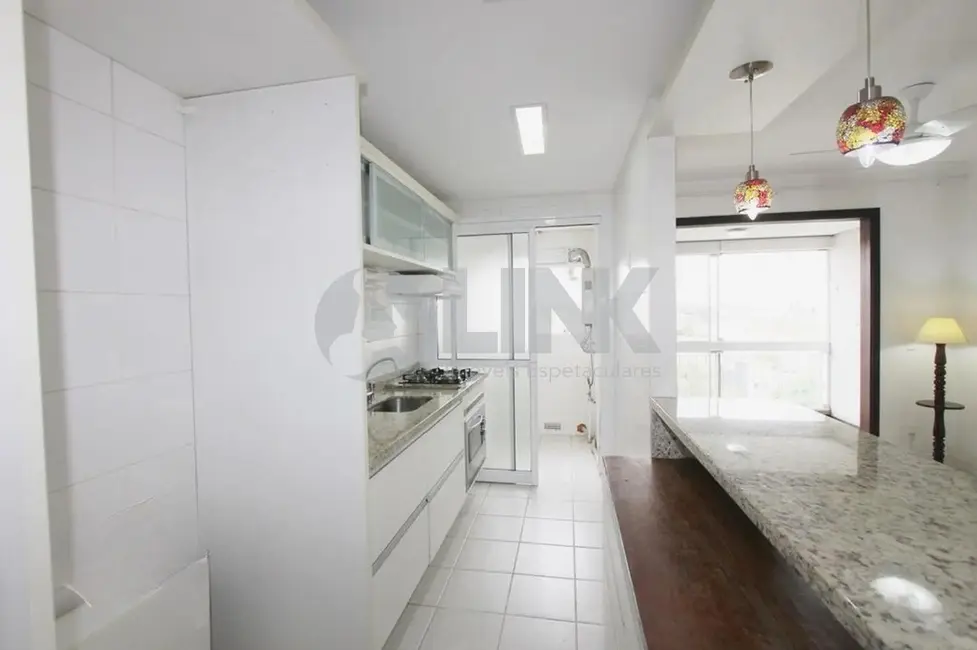 Foto 8 de Apartamento com 2 quartos à venda, 70m2 em Passo da Areia, Porto Alegre - RS
