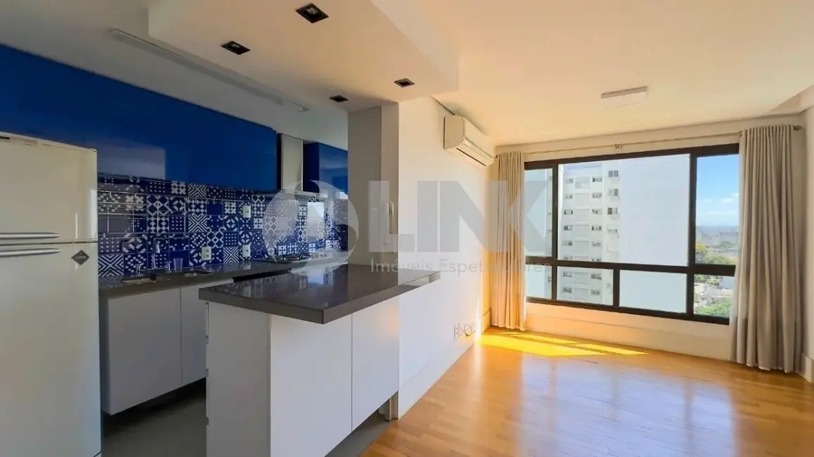 Foto 3 de Apartamento com 3 quartos à venda, 79m2 em Passo da Areia, Porto Alegre - RS