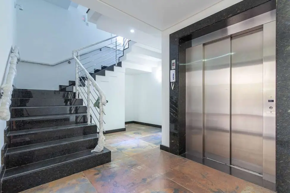 Apartamento com 3 quartos à venda, 400m2 em Três Figueiras, Porto Alegre - RS - imagem 6 Foto 6 de Apartamento com 3 quartos à venda, 400m2 em Três Figueiras, Porto Alegre - RS