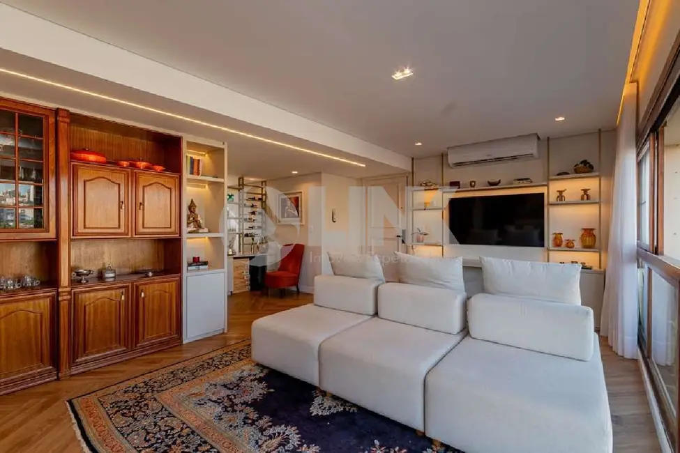 Apartamento com 3 quartos à venda, 120m2 em Menino Deus, Porto Alegre - RS - imagem 4 Foto 4 de Apartamento com 3 quartos à venda, 120m2 em Menino Deus, Porto Alegre - RS