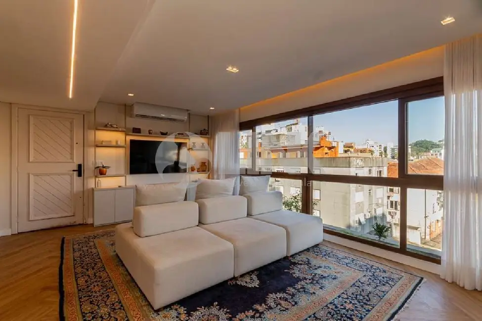 Apartamento com 3 quartos à venda, 120m2 em Menino Deus, Porto Alegre - RS - imagem 5 Foto 5 de Apartamento com 3 quartos à venda, 120m2 em Menino Deus, Porto Alegre - RS