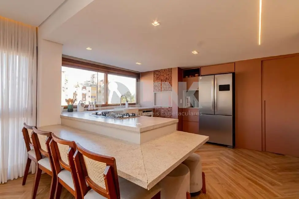 Apartamento com 3 quartos à venda, 120m2 em Menino Deus, Porto Alegre - RS - imagem 9 Foto 9 de Apartamento com 3 quartos à venda, 120m2 em Menino Deus, Porto Alegre - RS
