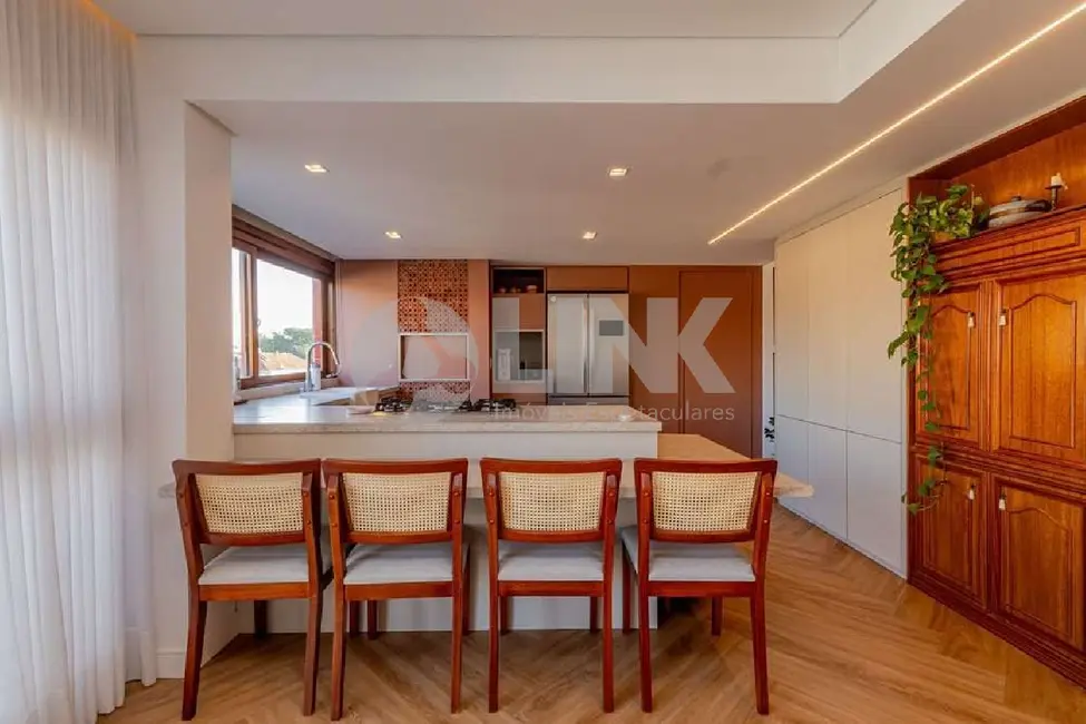 Apartamento com 3 quartos à venda, 120m2 em Menino Deus, Porto Alegre - RS - imagem 8 Foto 8 de Apartamento com 3 quartos à venda, 120m2 em Menino Deus, Porto Alegre - RS
