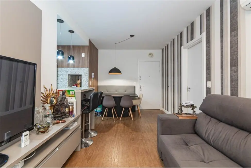 Foto 3 de Apartamento com 2 quartos à venda, 66m2 em Auxiliadora, Porto Alegre - RS