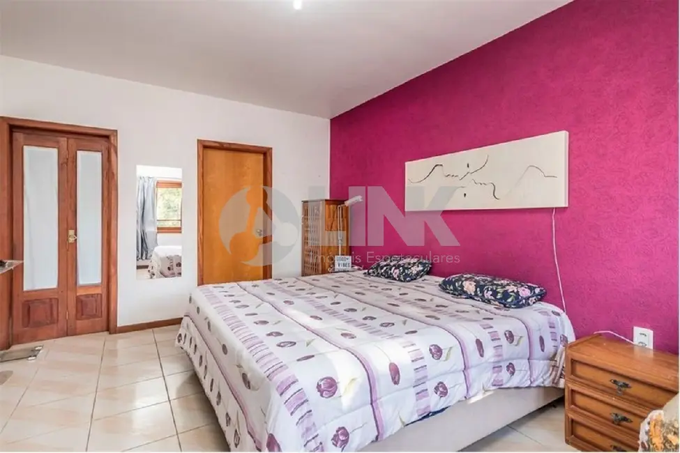Casa com 3 quartos à venda, 250m2 em Partenon, Porto Alegre - RS - imagem 8 Foto 8 de Casa com 3 quartos à venda, 250m2 em Partenon, Porto Alegre - RS