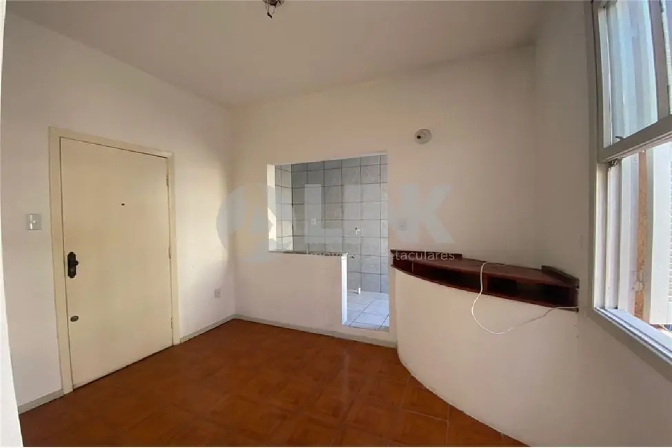 Apartamento com 1 quarto à venda, 32m2 em Centro Histórico, Porto Alegre - RS - imagem 4 Foto 4 de Apartamento com 1 quarto à venda, 32m2 em Centro Histórico, Porto Alegre - RS