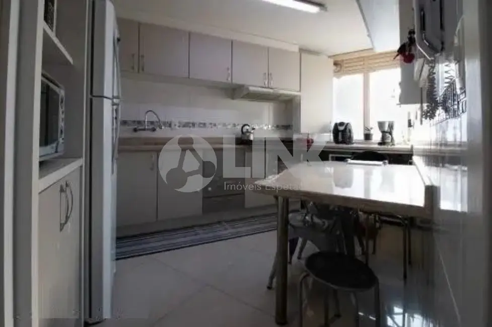 Foto 5 de Apartamento com 2 quartos à venda, 130m2 em Cristo Redentor, Porto Alegre - RS