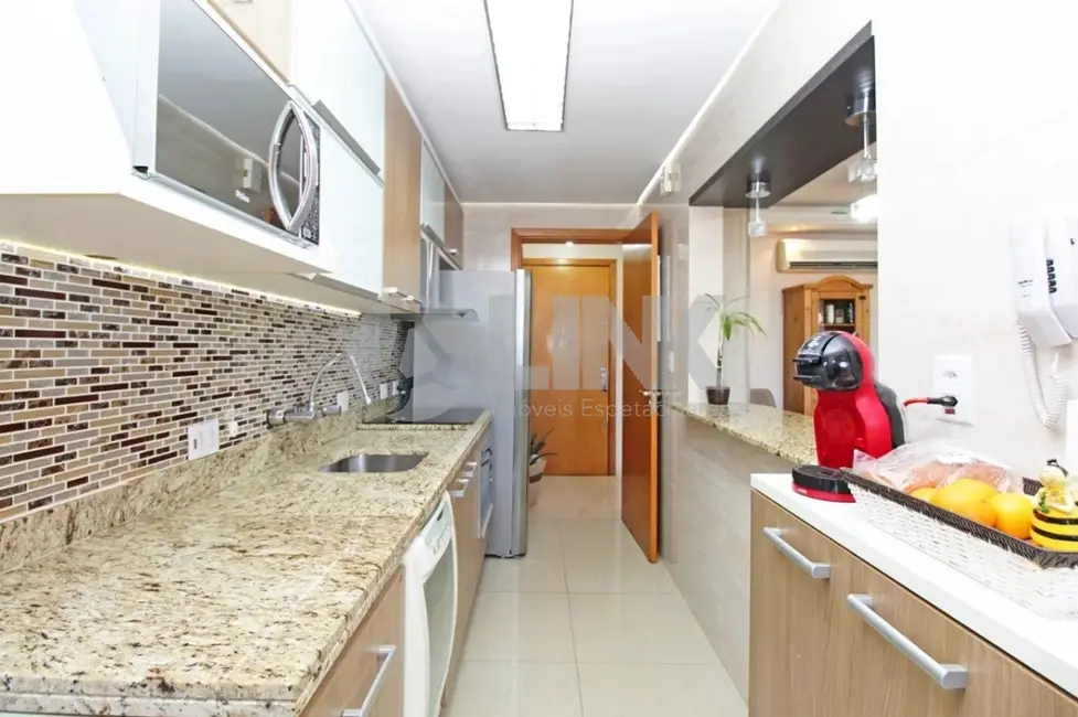 Foto 9 de Apartamento com 3 quartos à venda, 95m2 em Cristo Redentor, Porto Alegre - RS