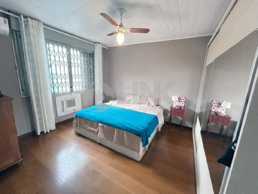 Casa com 3 quartos à venda, 174m2 em Vila Jardim, Porto Alegre - RS - imagem 8 Foto 8 de Casa com 3 quartos à venda, 174m2 em Vila Jardim, Porto Alegre - RS