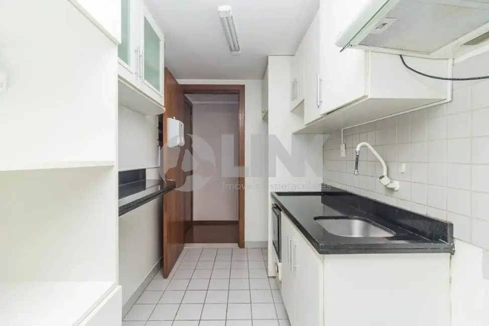 Foto 6 de Apartamento com 3 quartos à venda, 70m2 em Cristo Redentor, Porto Alegre - RS