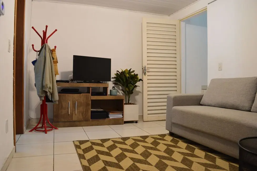 Foto 1 de Casa com 3 quartos à venda em Azenha, Porto Alegre - RS