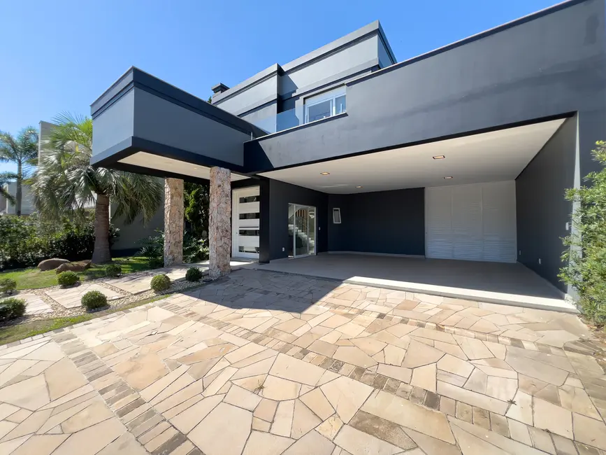 Casa de Condomínio com 4 quartos à venda, 336m2 em Capao Da Canoa - RS - imagem 5 Foto 5 de Casa de Condomínio com 4 quartos à venda, 336m2 em Capao Da Canoa - RS