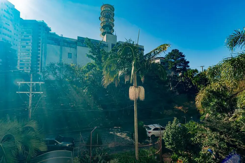 Apartamento com 3 quartos à venda, 154m2 em Bela Vista, Porto Alegre - RS - imagem 3 Foto 3 de Apartamento com 3 quartos à venda, 154m2 em Bela Vista, Porto Alegre - RS