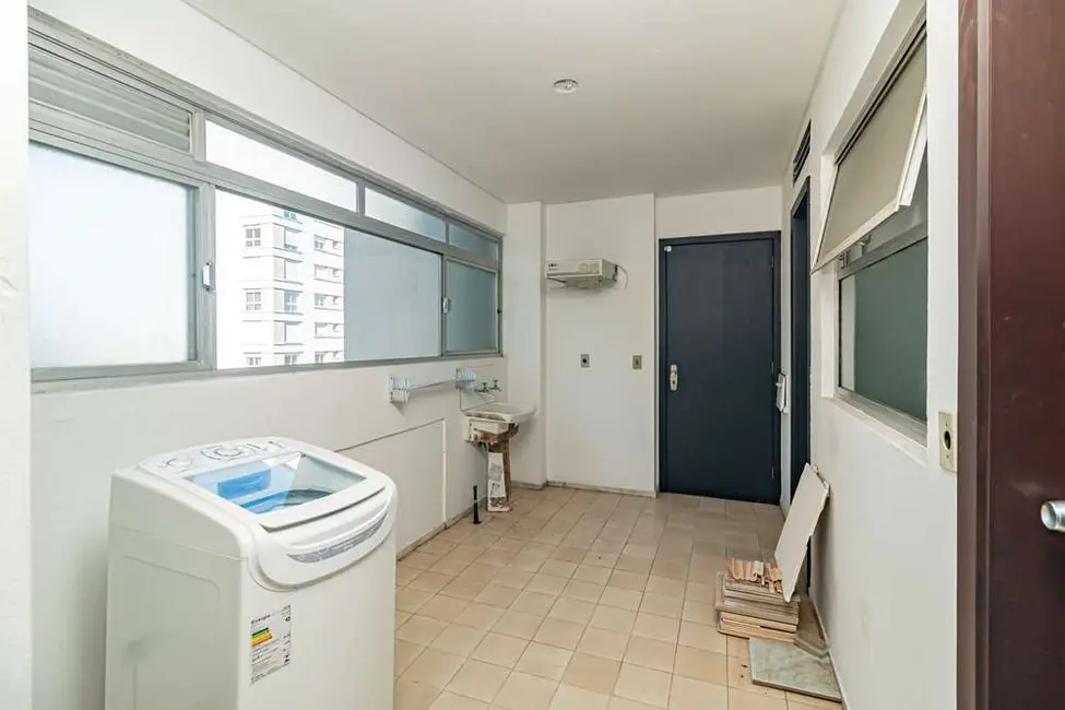 Apartamento com 3 quartos à venda, 154m2 em Bela Vista, Porto Alegre - RS - imagem 7 Foto 7 de Apartamento com 3 quartos à venda, 154m2 em Bela Vista, Porto Alegre - RS