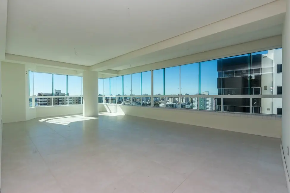 Apartamento com 3 quartos à venda, 136m2 em Centro, Tramandai - RS - imagem 6 Foto 6 de Apartamento com 3 quartos à venda, 136m2 em Centro, Tramandai - RS