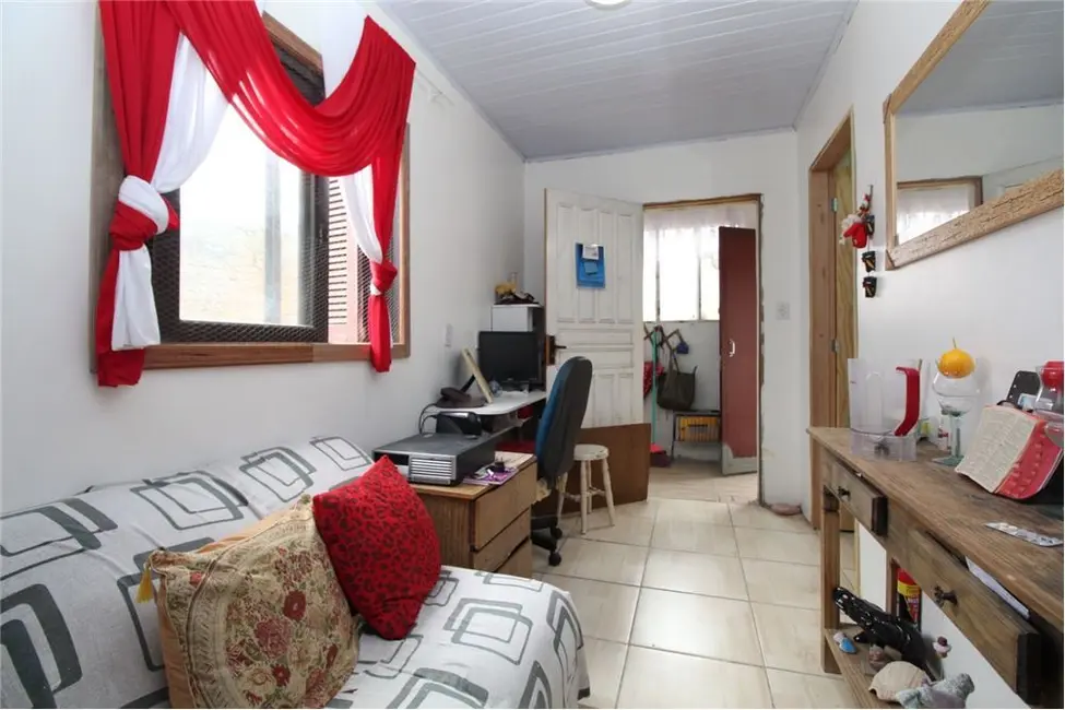 Foto 5 de Casa com 2 quartos à venda, 130m2 em Mário Quintana, Porto Alegre - RS