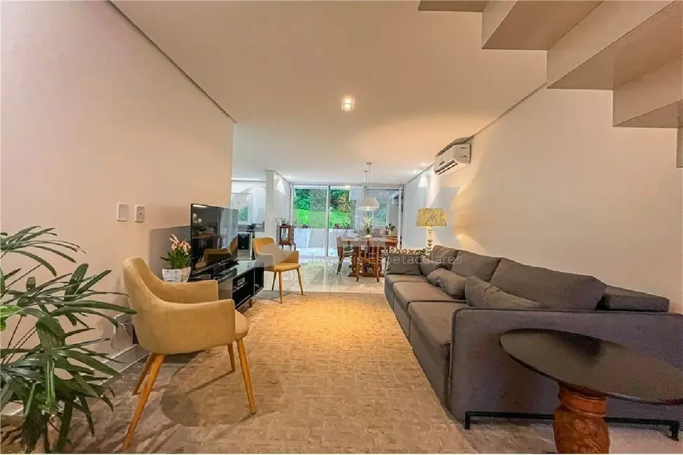 Foto 6 de Casa com 4 quartos à venda, 300m2 em Chácara das Pedras, Porto Alegre - RS