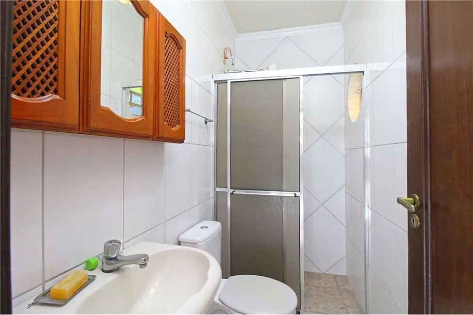 Casa com 4 quartos à venda, 271m2 em Partenon, Porto Alegre - RS - imagem 3 Foto 3 de Casa com 4 quartos à venda, 271m2 em Partenon, Porto Alegre - RS