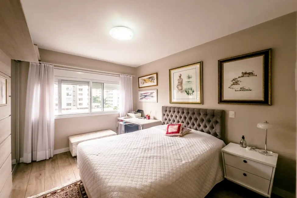 Foto 9 de Apartamento com 3 quartos à venda, 103m2 em Petrópolis, Porto Alegre - RS