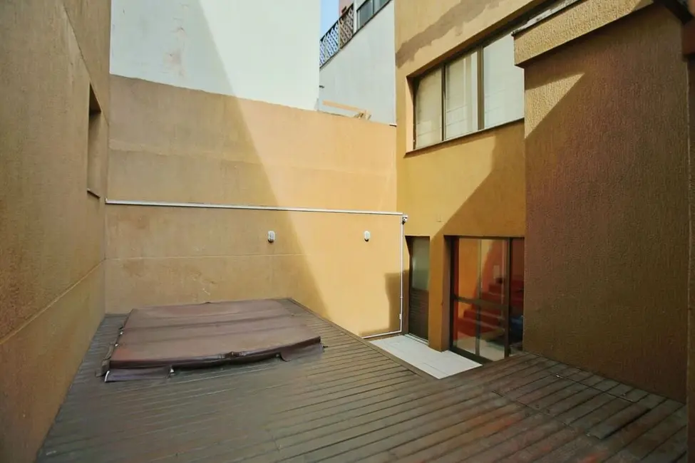 Foto 3 de Apartamento com 1 quarto à venda, 47m2 em Moinhos de Vento, Porto Alegre - RS