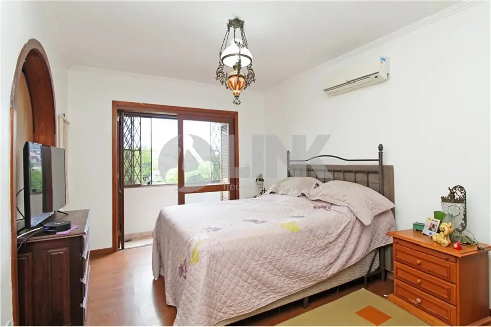 Foto 7 de Apartamento com 3 quartos à venda, 153m2 em Jardim Itu, Porto Alegre - RS