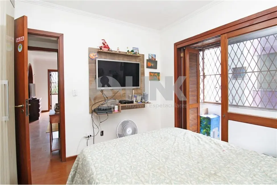 Foto 9 de Apartamento com 3 quartos à venda, 153m2 em Jardim Itu, Porto Alegre - RS