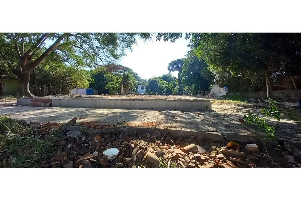 Foto 1 de Terreno / Lote à venda em Bom Jesus, Porto Alegre - RS
