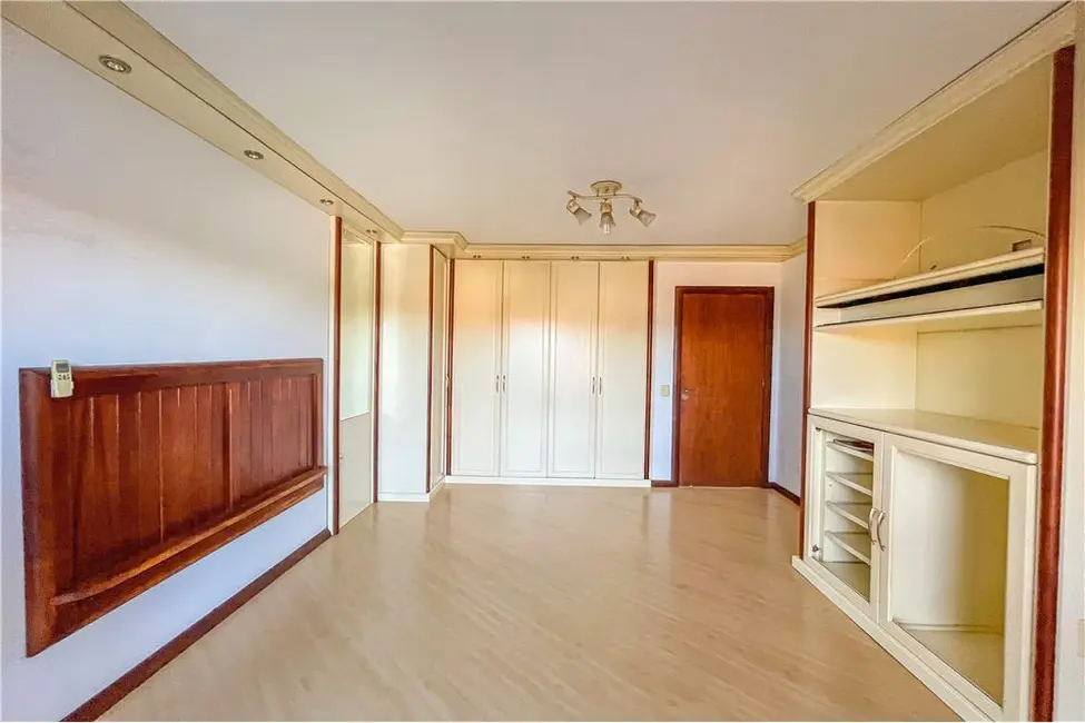 Foto 7 de Casa com 4 quartos à venda, 280m2 em Jardim Leopoldina, Porto Alegre - RS