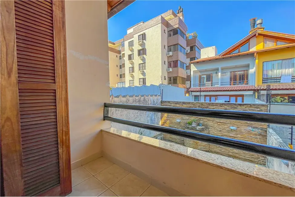 Foto 5 de Casa com 3 quartos à venda, 255m2 em Jardim Itu, Porto Alegre - RS