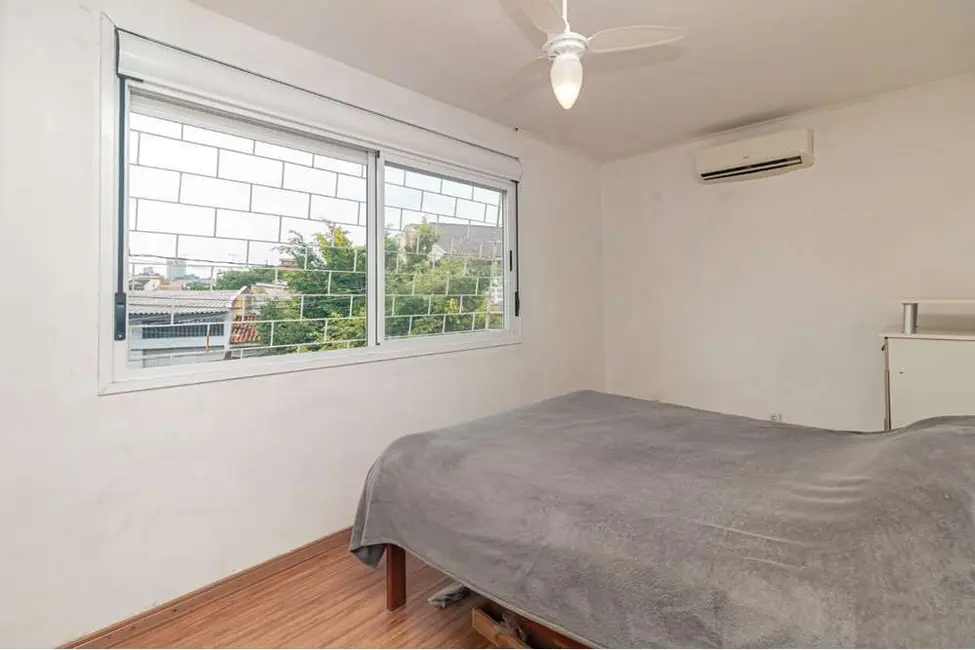 Foto 3 de Apartamento com 2 quartos à venda, 58m2 em Jardim Itu, Porto Alegre - RS