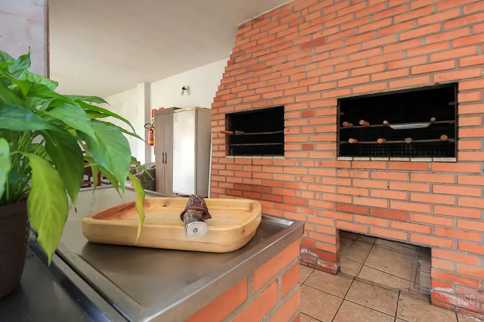 Apartamento com 2 quartos à venda, 68m2 em Azenha, Porto Alegre - RS - imagem 6 Foto 6 de Apartamento com 2 quartos à venda, 68m2 em Azenha, Porto Alegre - RS