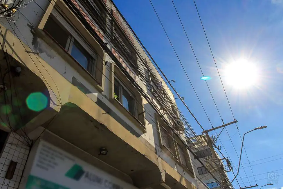 Apartamento com 2 quartos à venda, 68m2 em Azenha, Porto Alegre - RS - imagem 3 Foto 3 de Apartamento com 2 quartos à venda, 68m2 em Azenha, Porto Alegre - RS