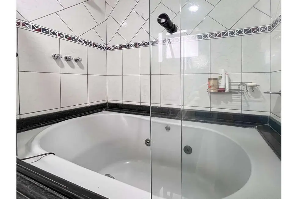 Casa com 3 quartos à venda, 183m2 em Nossa Senhora das Graças, Canoas - RS - imagem 3 Foto 3 de Casa com 3 quartos à venda, 183m2 em Nossa Senhora das Graças, Canoas - RS