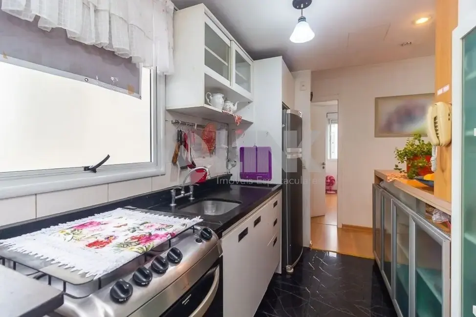 Apartamento com 3 quartos à venda, 76m2 em Cristo Redentor, Porto Alegre - RS - imagem 9 Foto 9 de Apartamento com 3 quartos à venda, 76m2 em Cristo Redentor, Porto Alegre - RS