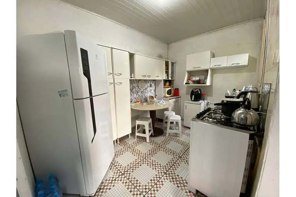 Casa com 3 quartos à venda, 147m2 em Estância Velha, Canoas - RS - imagem 4 Foto 4 de Casa com 3 quartos à venda, 147m2 em Estância Velha, Canoas - RS