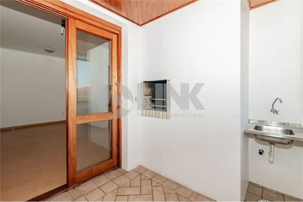 Foto 3 de Apartamento com 2 quartos à venda, 61m2 em São Sebastião, Porto Alegre - RS