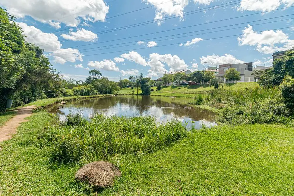 Casa com 3 quartos à venda, 110m2 em Mário Quintana, Porto Alegre - RS - imagem 3 Foto 3 de Casa com 3 quartos à venda, 110m2 em Mário Quintana, Porto Alegre - RS