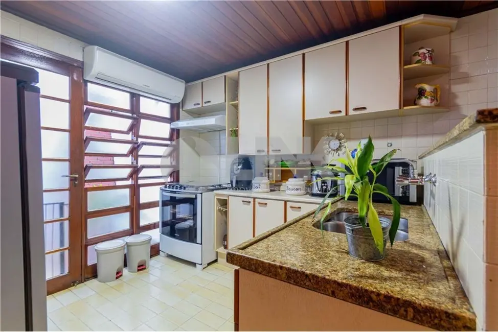 Casa de Condomínio com 3 quartos à venda, 292m2 em Bela Vista, Porto Alegre - RS - imagem 9 Foto 9 de Casa de Condomínio com 3 quartos à venda, 292m2 em Bela Vista, Porto Alegre - RS