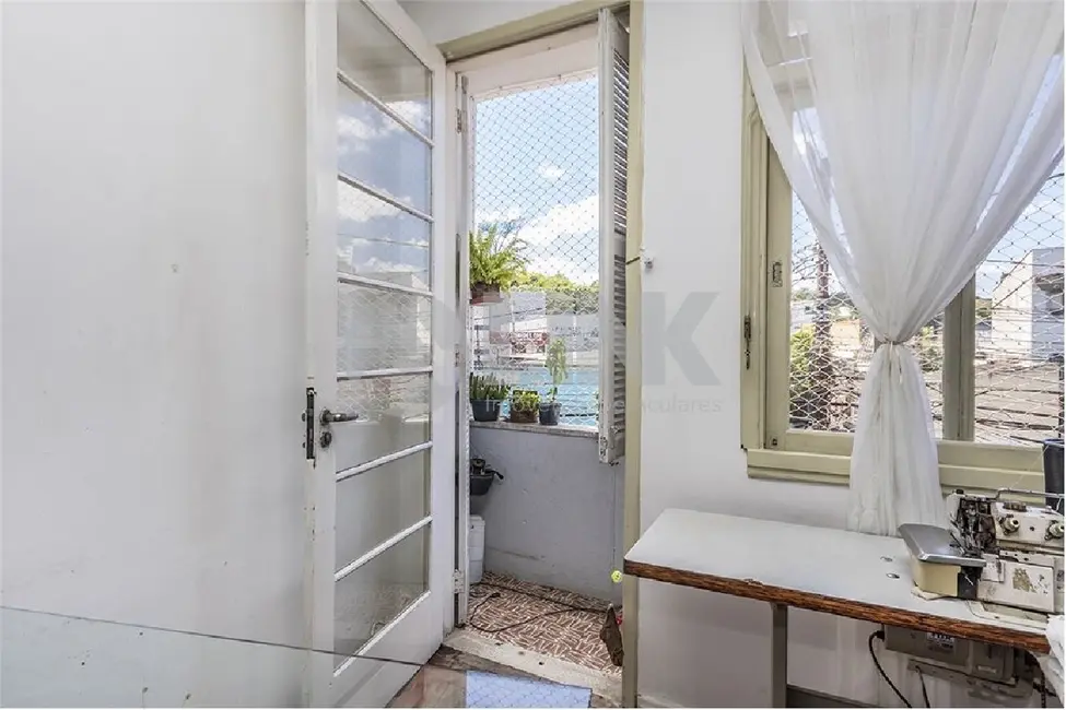 Foto 4 de Apartamento com 2 quartos à venda, 78m2 em Azenha, Porto Alegre - RS