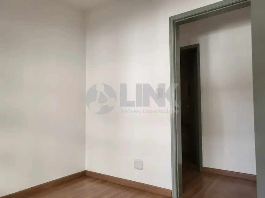 Apartamento com 2 quartos à venda, 61m2 em Menino Deus, Porto Alegre - RS - imagem 4 Foto 4 de Apartamento com 2 quartos à venda, 61m2 em Menino Deus, Porto Alegre - RS