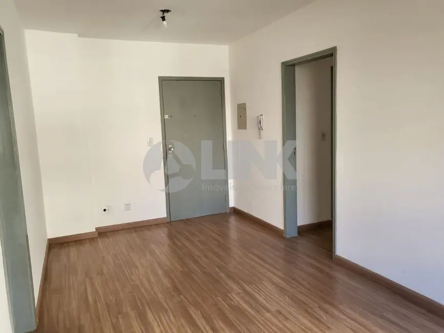 Foto 2 de Apartamento com 2 quartos à venda, 61m2 em Menino Deus, Porto Alegre - RS